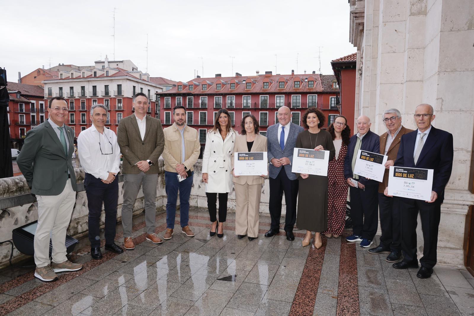 Foto del evento Entrega de cheques a las oenegés. Carrera Ríos de luz 2026