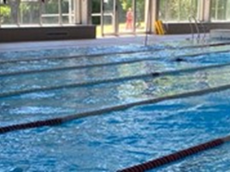 Foto que ilustra la noticia Renovación de los cursos de natación de  Mantenimiento y cierre de las piscinas de Parquesol y Ribera de Castilla (del 24 de diciembre al 1 de enero)